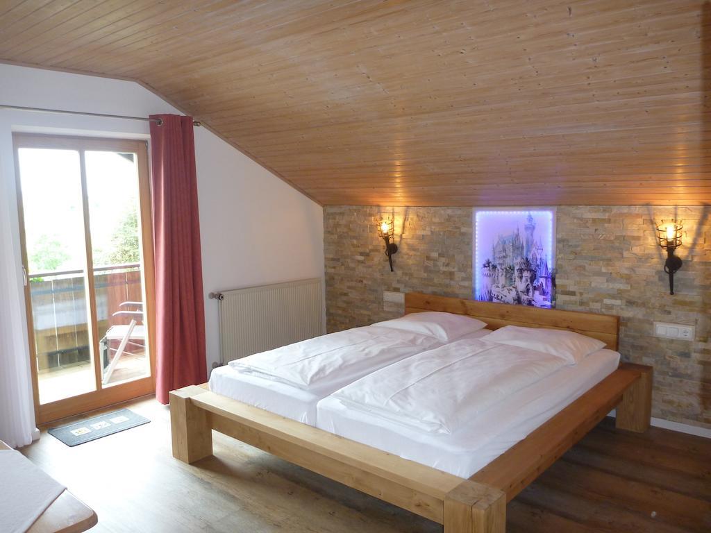 Gaestehaus Guggomos "Das Allgaeustyle" Füssen Rum bild
