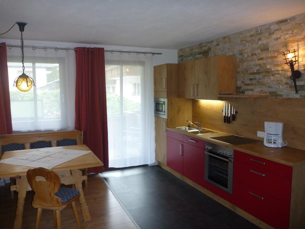 Gaestehaus Guggomos "Das Allgaeustyle" Füssen Rum bild
