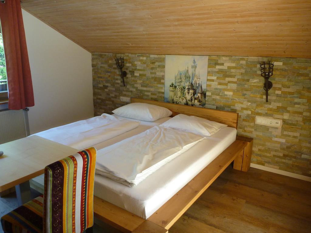 Gaestehaus Guggomos "Das Allgaeustyle" Füssen Rum bild