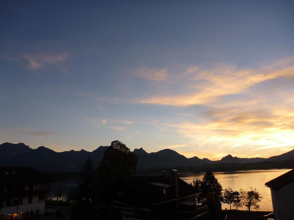 Gaestehaus Guggomos "Das Allgaeustyle" Füssen Rum bild