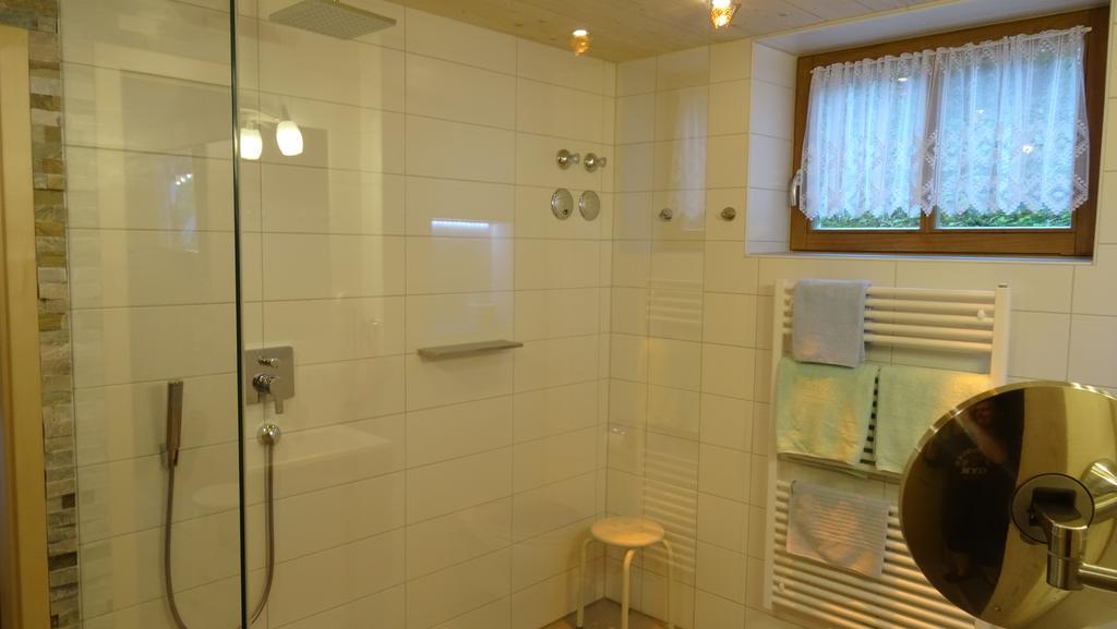 Gaestehaus Guggomos "Das Allgaeustyle" Füssen Exteriör bild